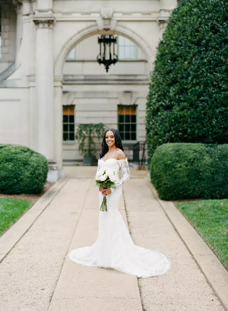 fit-and-flare-wedding-dresses